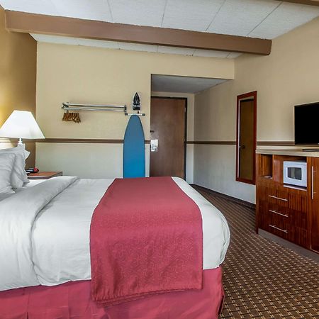 Quality Inn East Dubuque Exterior foto