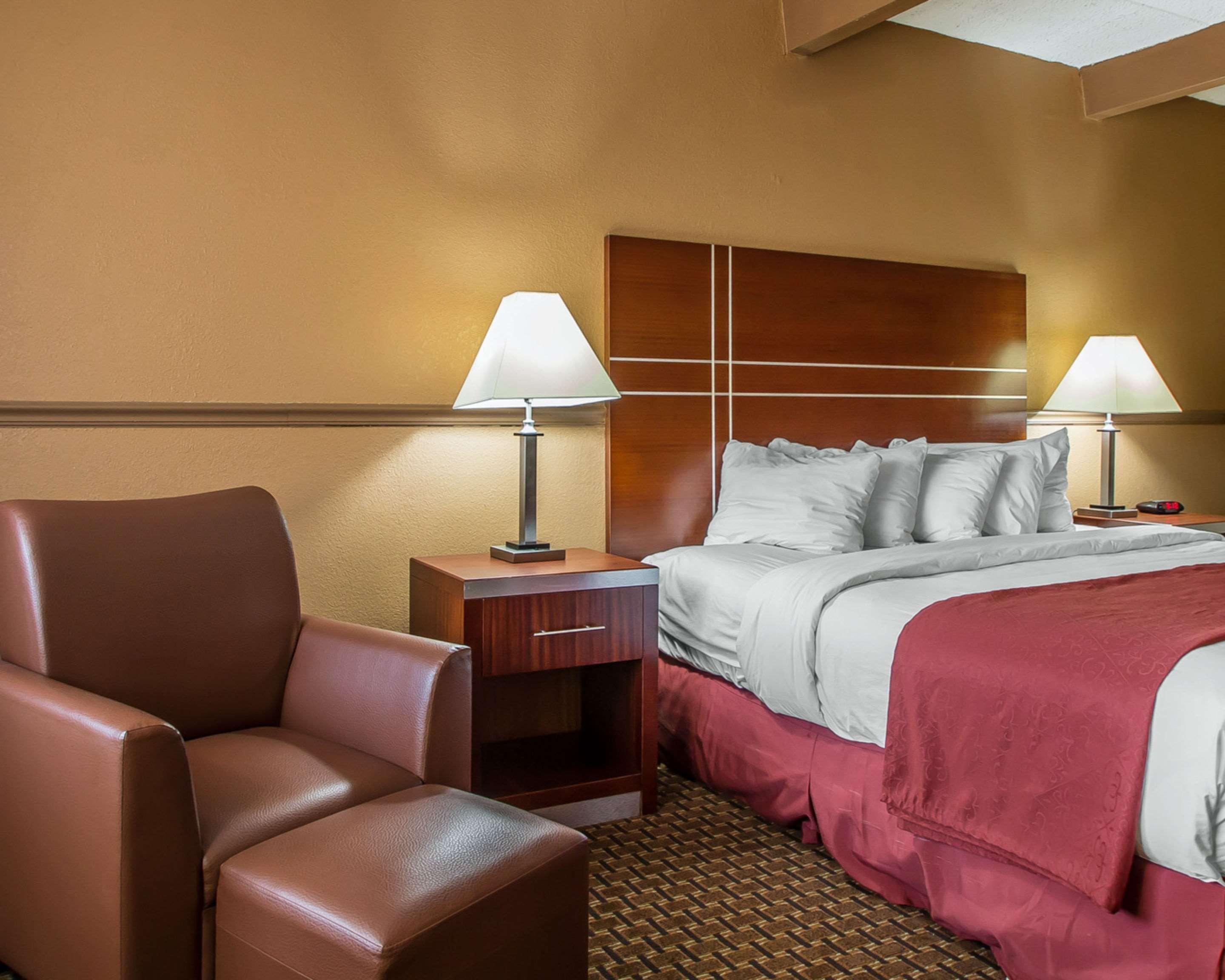 Quality Inn East Dubuque Exterior foto