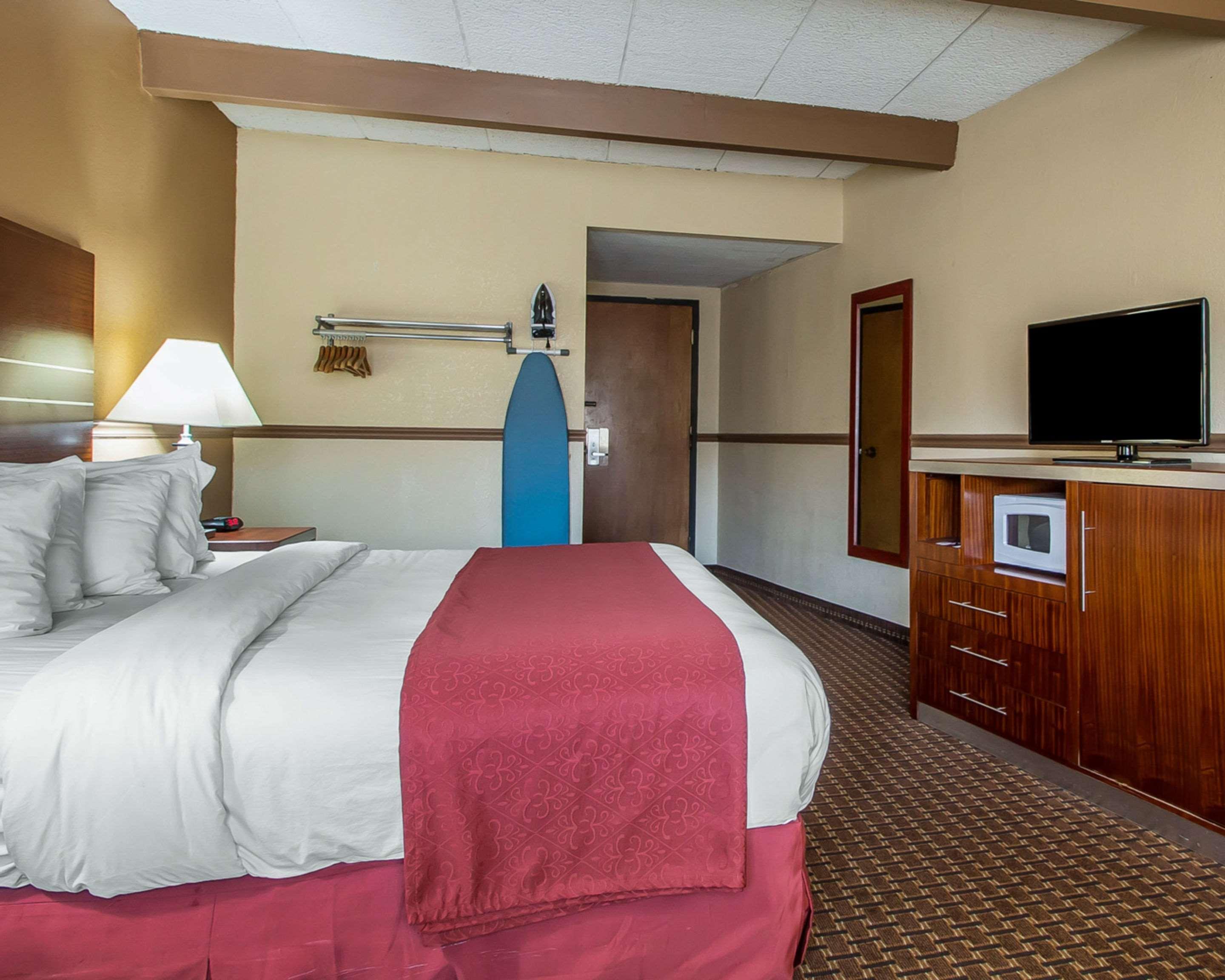 Quality Inn East Dubuque Exterior foto