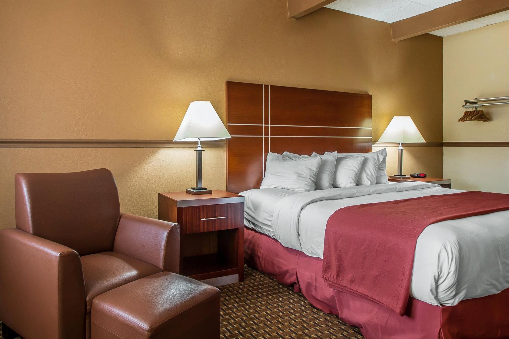 Quality Inn East Dubuque Exterior foto