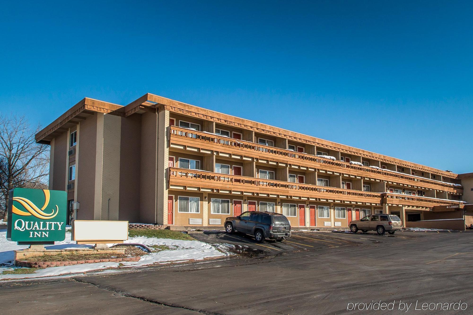 Quality Inn East Dubuque Exterior foto