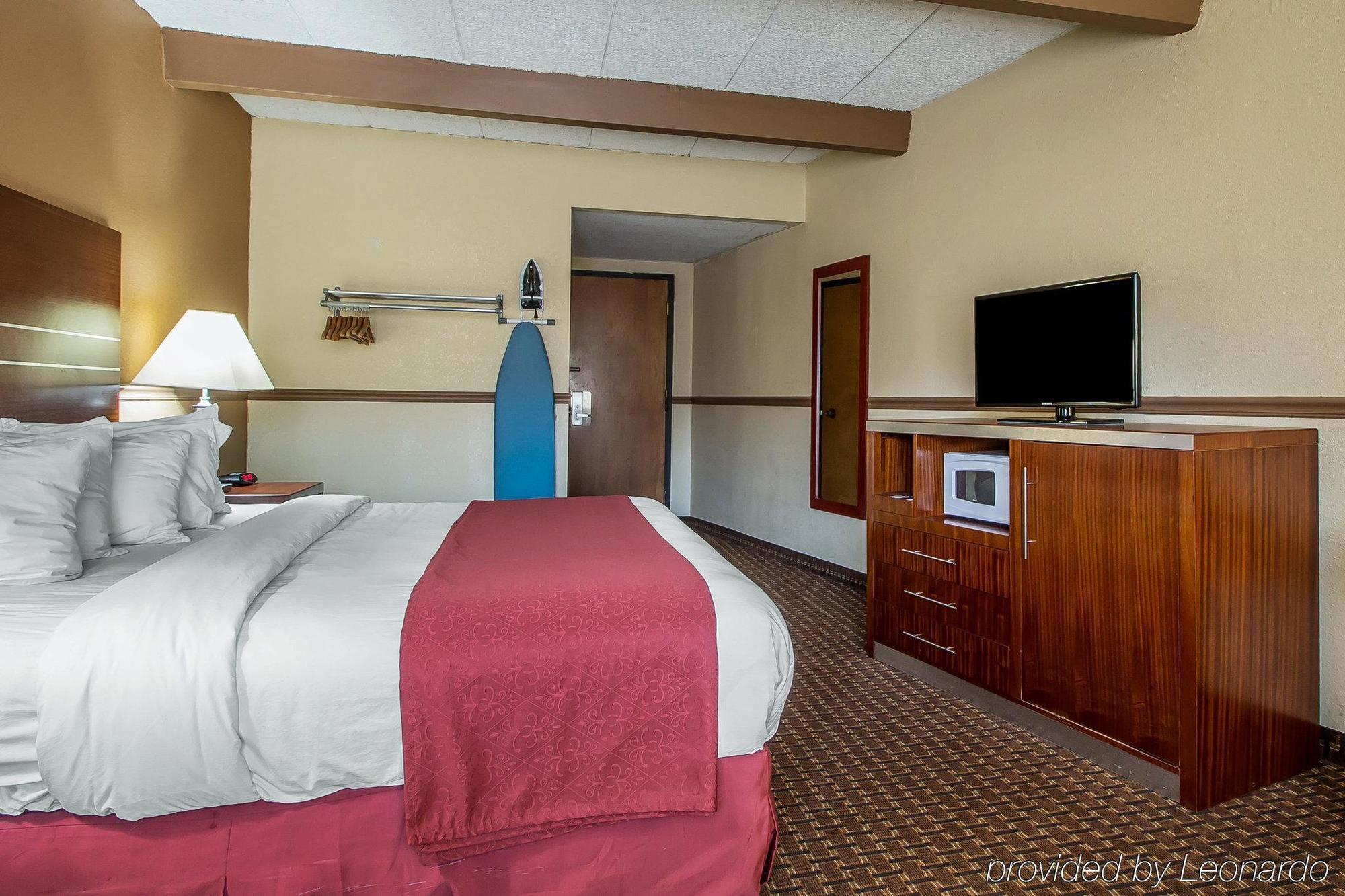 Quality Inn East Dubuque Exterior foto