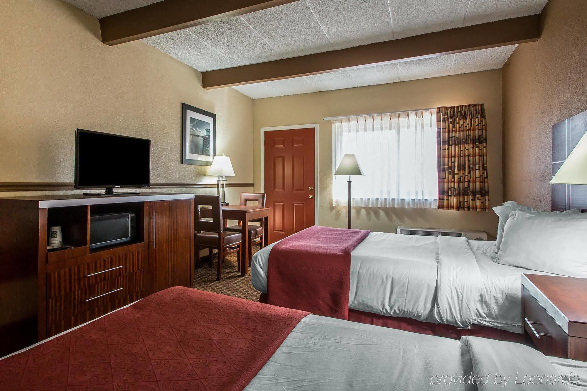 Quality Inn East Dubuque Exterior foto