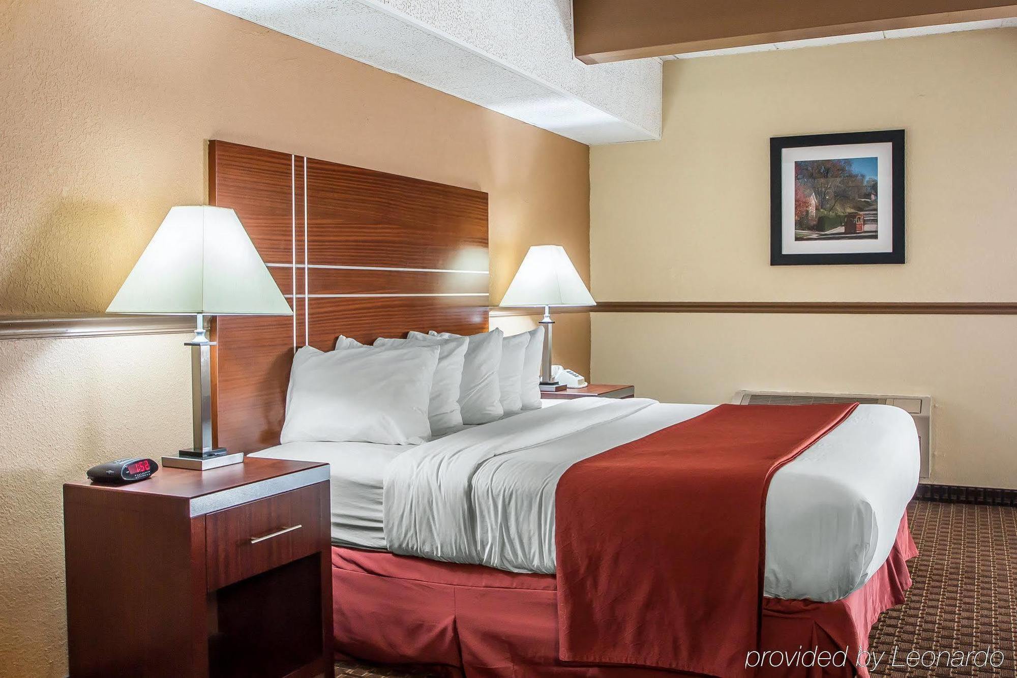 Quality Inn East Dubuque Exterior foto