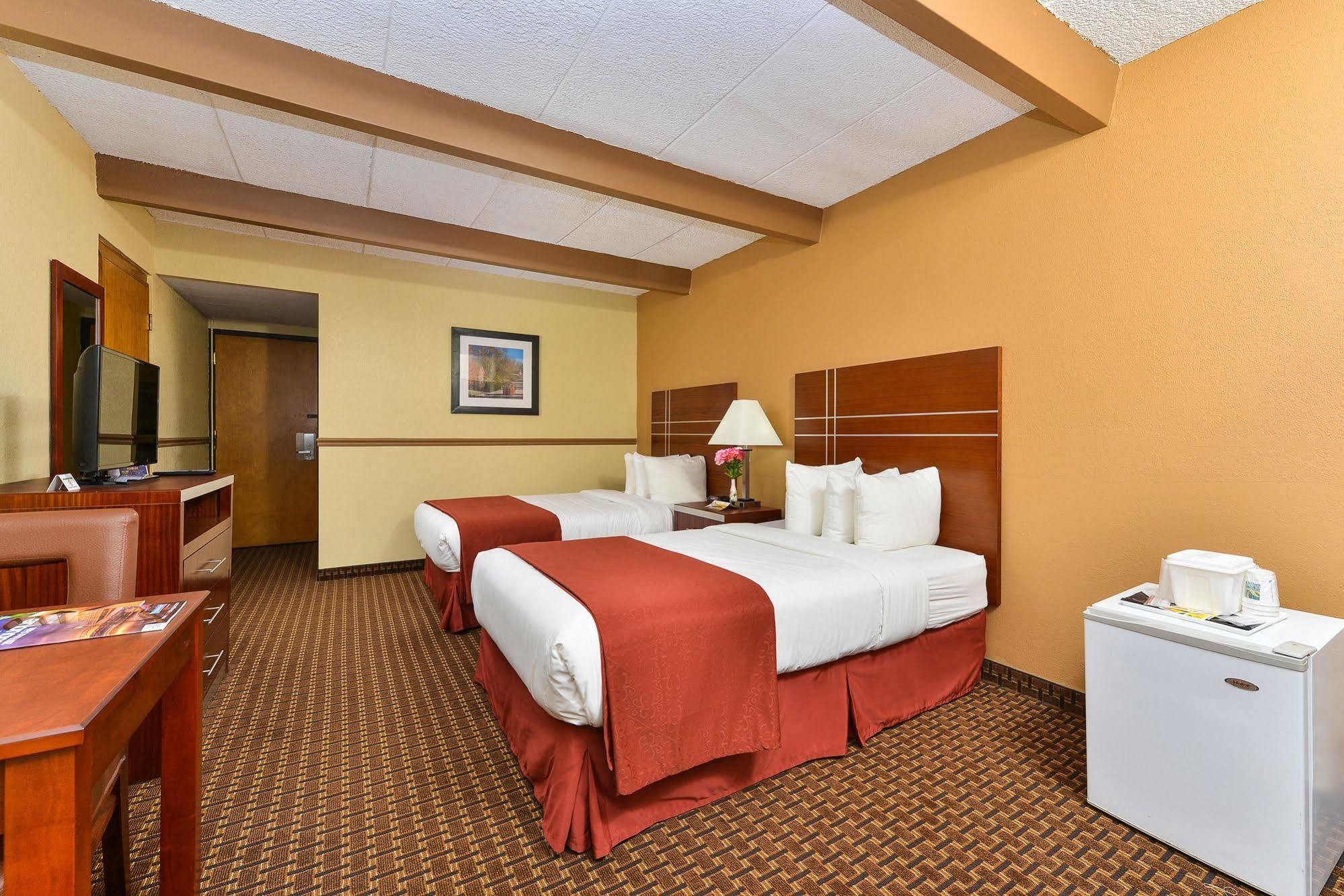 Quality Inn East Dubuque Exterior foto